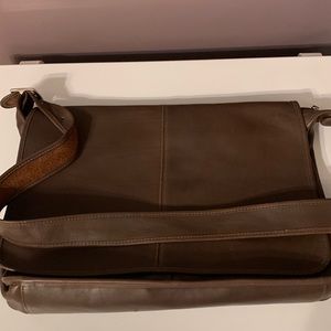 Vintage Coach leather Attache/messenger shoulder bag great condition